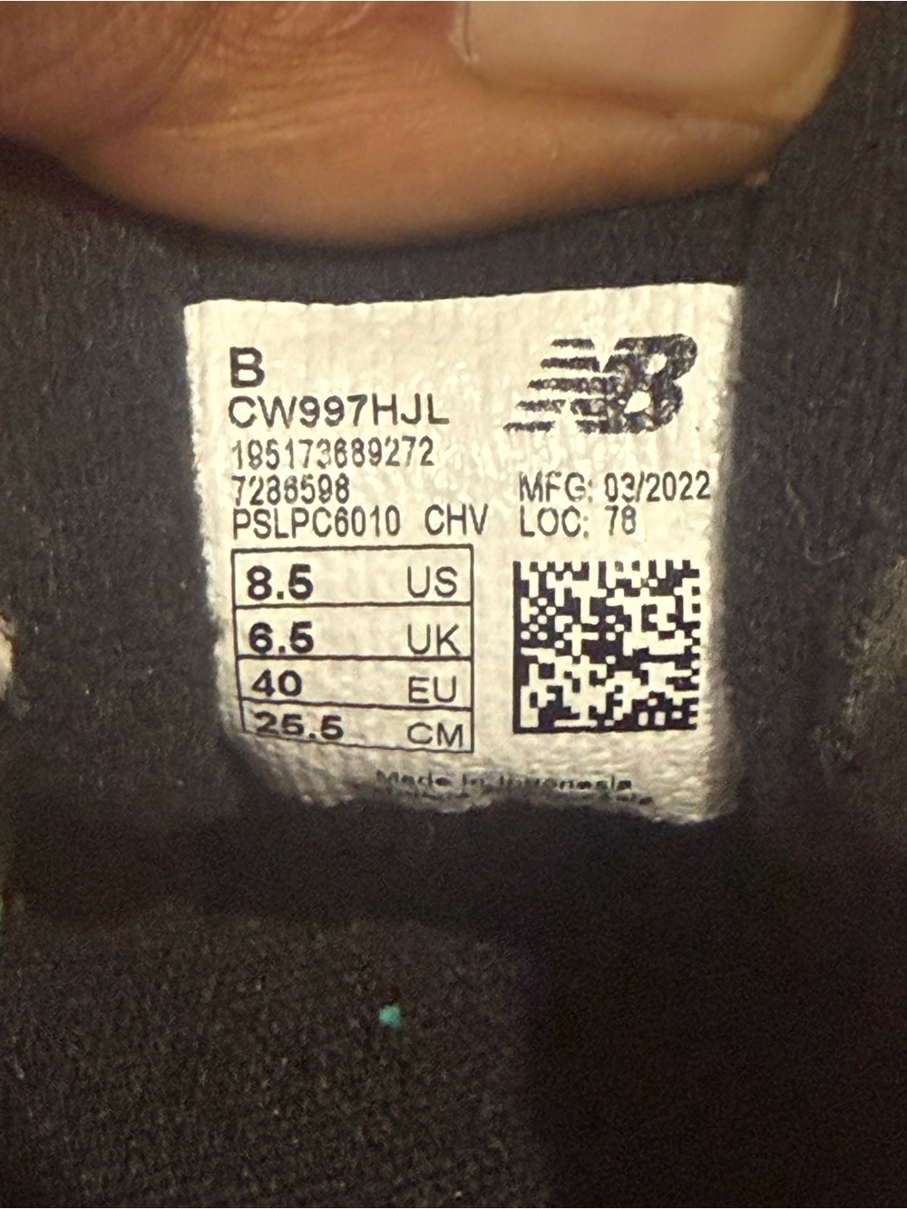 Women’s New Balance 997H grey, red, yellow sneakers great condition. - Picture 7 of 7